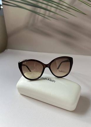 Calvin klein окуляри сонцезахисні