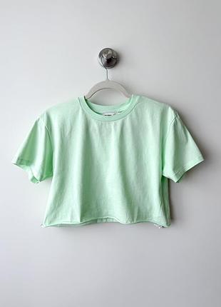 Ментолова кроп футболка pull&bear мʼятна