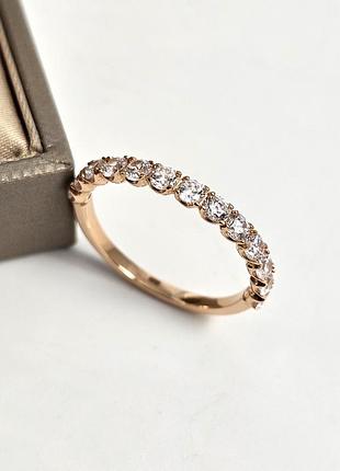 Золотое кольцо белыми фианитами 19