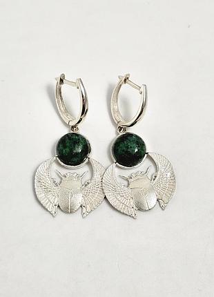 Серьги серебряные женские скарабей жук с цоизотом