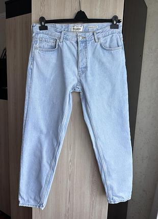Світло-блакитні джинси pull&bear оригінал розмір eur 42 звужені мом джинсы