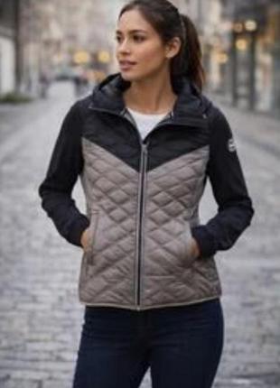 550  грн
жіноча гібридна пухова  стьобана куртка (mixed media puffer jacket) від бренду michael kors
розмір м