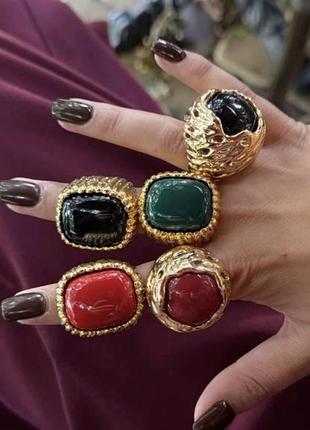 Масивні каблучки з великими каадратними каменями позолота 18k люкс якість