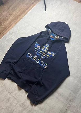 Худи adidas   состояние идеальное  размер хл  замеры длина-75 груди-67 длина рукава от шеи-80  цена-300грн
