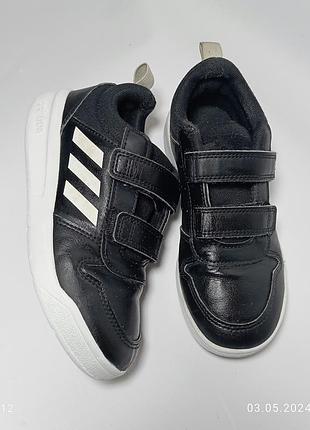 Кросівки adidas