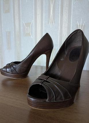 Кожаные туфли лодочки aldo с открытым носком