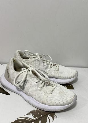 Легкі спортивні кросівки reebok