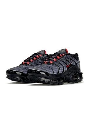 Nike air max plus grey black red