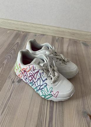 Кросівки skechers на дівчинку