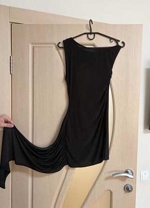 Чорна асиметрична сукня prettylittlething - uk 6 / eur 34