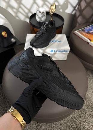 Чоловічі кросівки columbia vibram mega grip gtx all black