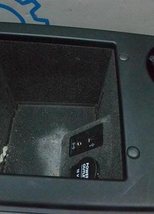Usb hub, aux porsche macan 15-18 (02)