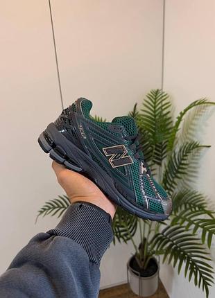 ▪️new balance 1906r green