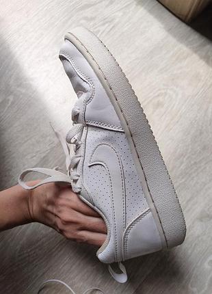 Кроссовки nike белые 37й