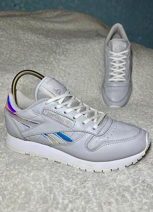 Жіночі кросівки reebok classic 36 розмір