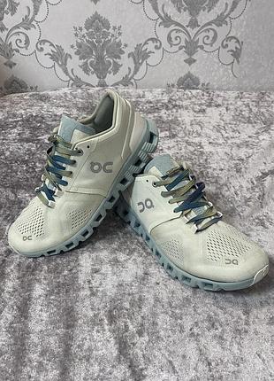 Кросівки on cloud