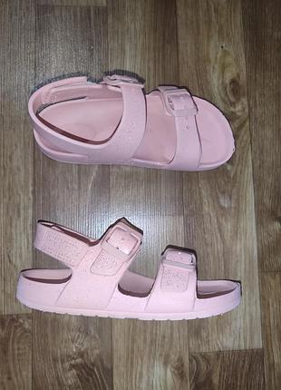 Босоножки детские р.32