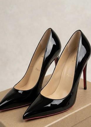 Класичні жіночі човники christian louboutin