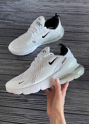 Nike   кроссовки с нюансом