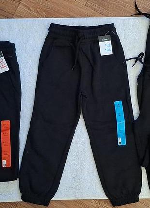 Спортивні штани на флісі primark  універсальна модель!