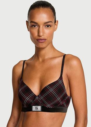 Бюстгальтер victoria's secret с логотипом из страз