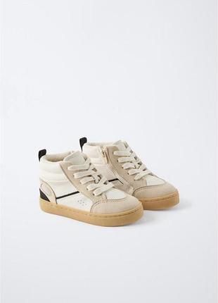 Дитячі кросівки zara
