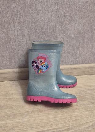Сапожки резиновые ( англичанская) hasbro pony, 10, фактическая стелька 17,5 см.