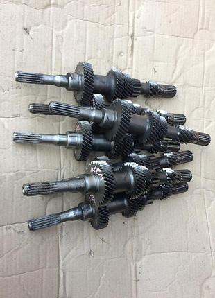 Вал первинний f17 55350131 708015 opel corsa meriva combo m26 1.3 1.6 w374 w355 w394 w419 e419 c419