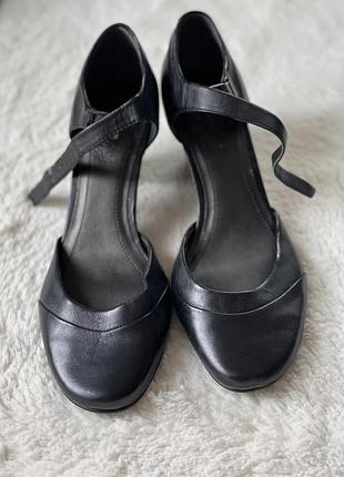 Туфлі жіночі від «clarks”