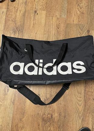 Adidas -дорожня сумка