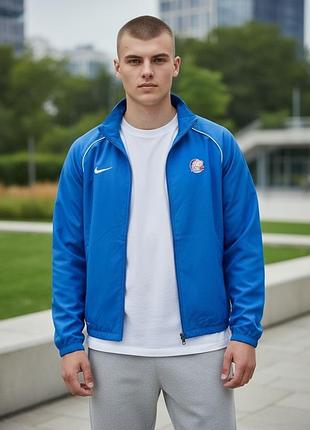 480 грн 
мужская куртка ветровка nike foundation sideline woven 447435-463, 
спортивная куртка синего цвета
размер l