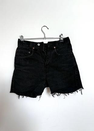 Чорні джинсові шорти levi’s