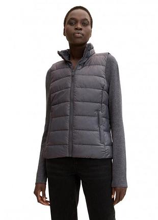 Жилетка ultra lightweight vest 1031311-15417 tom tailor xs темно-серый 1031311-15417