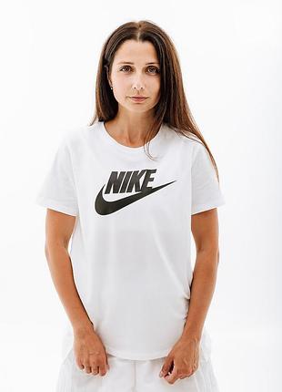 Футболка nike w nsw club ss tee icn ftra dx7906-100