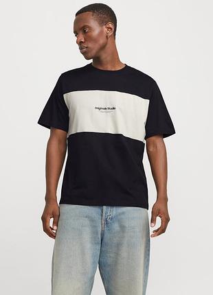 Футболка jack andamp; jones jorvesterbro block tee ss crew styd aw24 12277742-black/w. antique