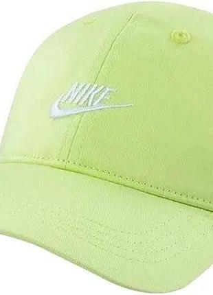 Бейсболка nike futura curved brim cap 8a2902-eek