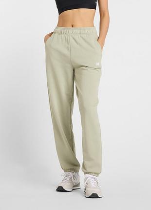 Штани спортивні sport essentials ft wp41500ovn new balance l бежевий wp41500ovn