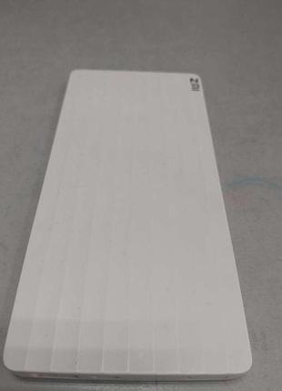 Універсальний зовнішній акумулятор повербанк б/у zmi pb810 10000mah