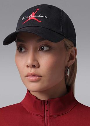 Бейсболка jordan u clb cap us cb flt scrpt if8483-010