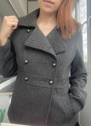 Короткое пальто с долей шерсти9 фото