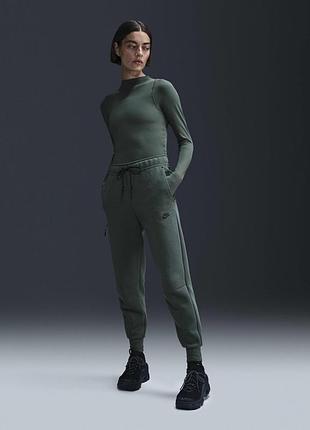 Брюки женские nike sportswear tech fleece hv6779-338