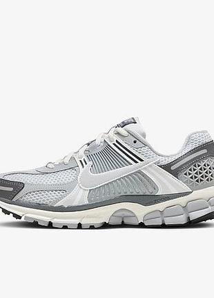 Кросівки nike wmns zoom vomero 5 "pure platinum / metallic silver" fd9919-001 36