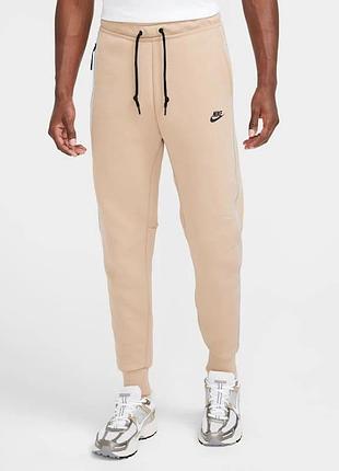 Штани nike tech fleece hq3747-200