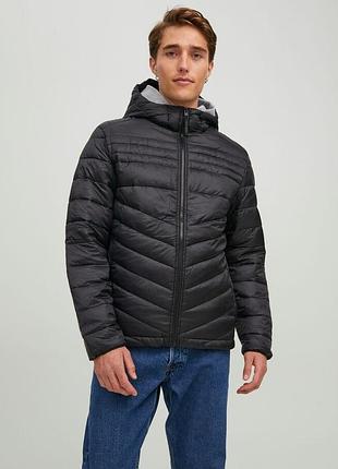 Куртка jjehero puffer hood noos 12211785-black jackandamp;jones m чорний 12211785-black