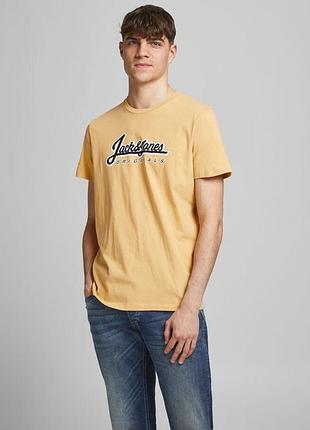 Футболка jorreggie tee ss crew neck 12189836 sahara sun-jj print jackandamp;jones l желтый 12189836saharasun-jj prin m