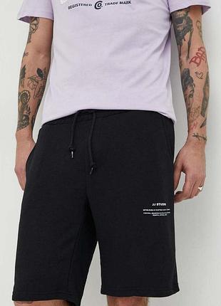 Шорты jpstfelix sweat shorts gms 12225113-black jackandamp;jones l черный 12225113-black m