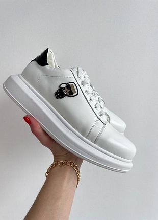 Жіночі білі кросівки karl lagerfeld