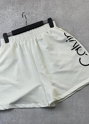 Новинка 2024 женские шорты calvin klein короткие белые