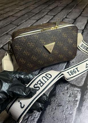 Женская сумка guess коричневая