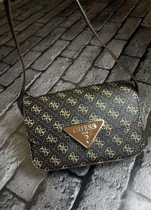Жіноча сумка guess коричневий